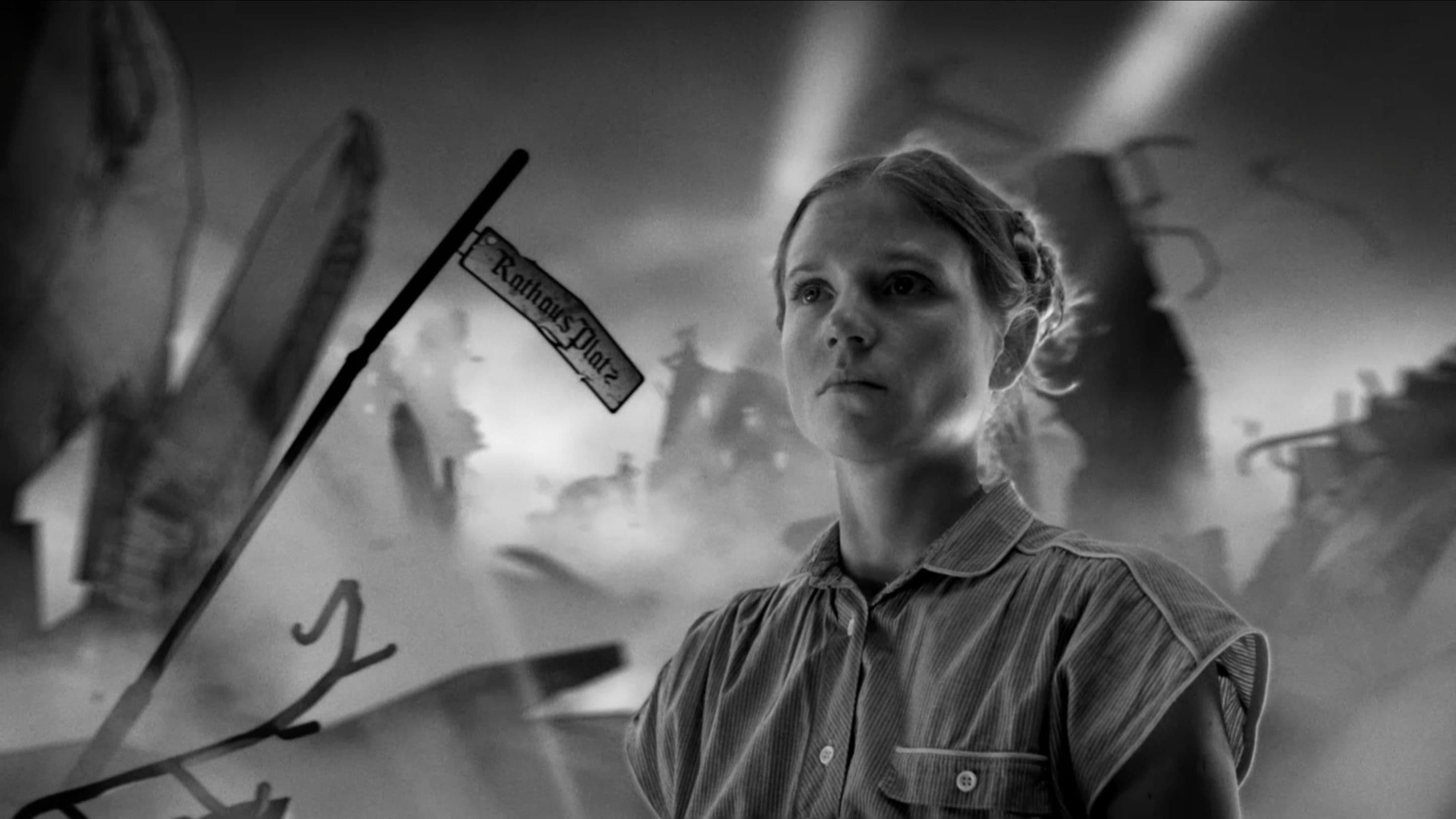 Wartime Portraits: Women